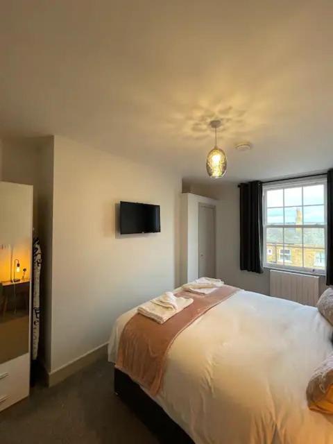 Superb 2 Bedroom Sea View Flat Scarborough Esterno foto