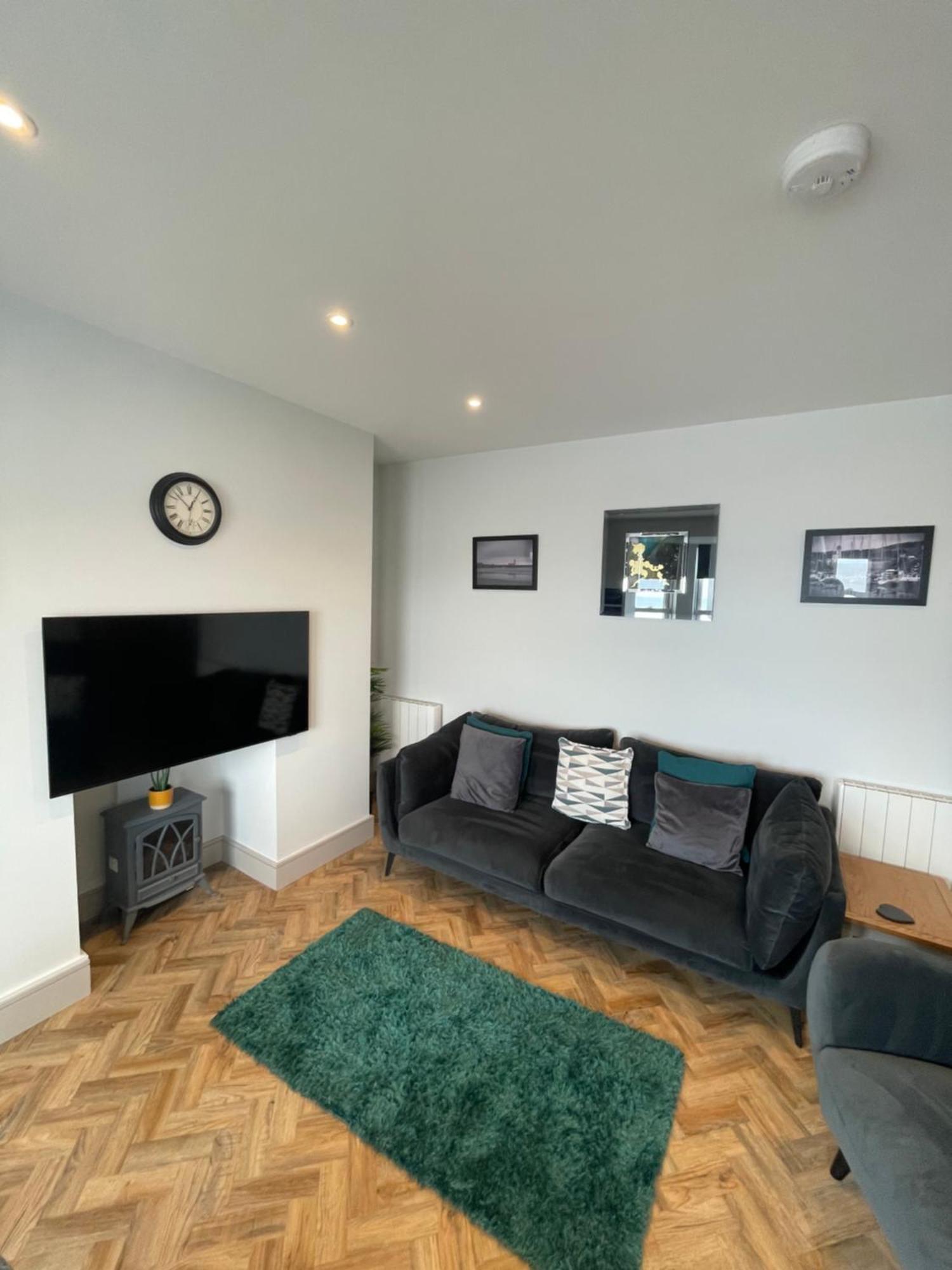 Superb 2 Bedroom Sea View Flat Scarborough Esterno foto